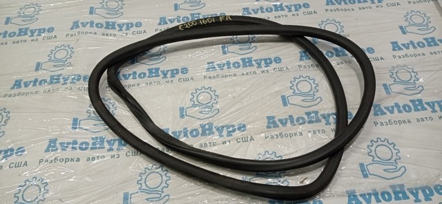 Ущільнювач дверей передніх, на (кузові) 68145007AB CHRYSLER
