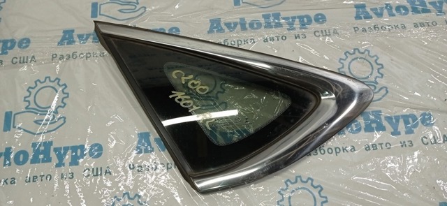 Скло-кватирка двері, задньої, лівої 68145493AB CHRYSLER