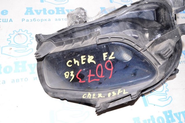 Кронштейн-адаптер кріплення фари передньої, лівою 68210399AB CHRYSLER