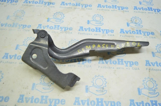 Шарнір капота правий 68244074AA CHRYSLER