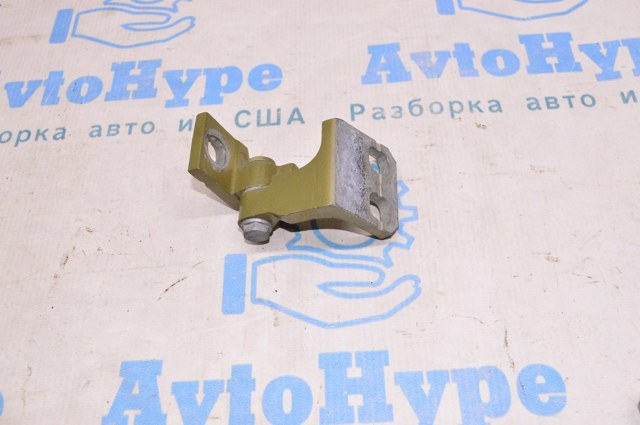 Дверний шарнір задній лівий 68246418AA CHRYSLER