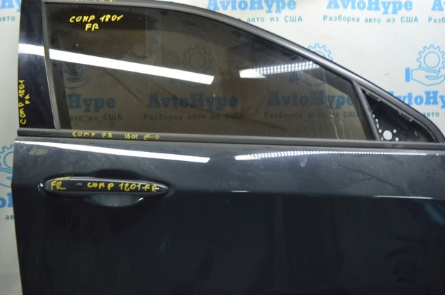 Скло пасажирських дверей 68292952AC CHRYSLER
