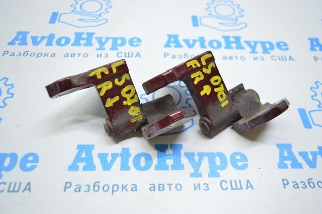 Петля передніх дверей, правих 6873030160 TOYOTA