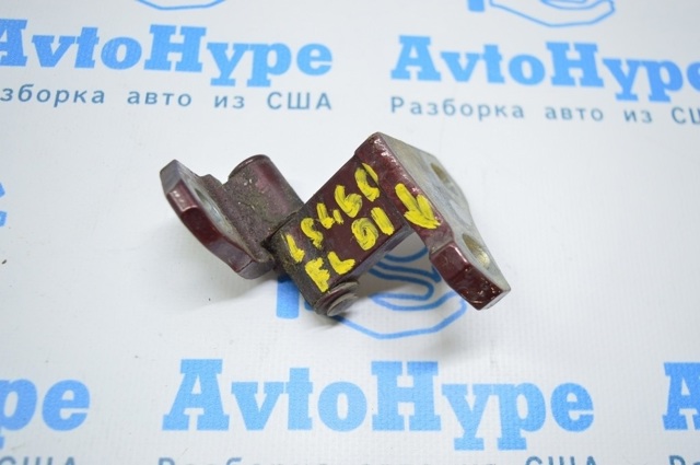 Шарнір передніх лівих дверей 6874030060 TOYOTA