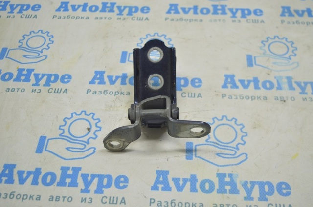 Завіса дверей задніх лівих 6878060031 TOYOTA