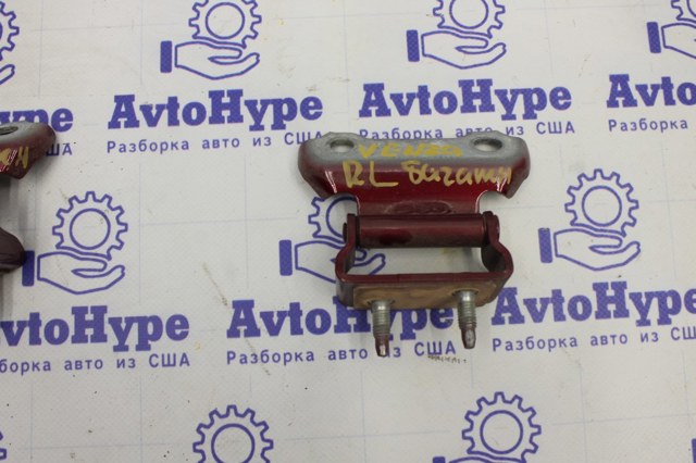 Петля задніх багажних, 3/5 -х дверей 6881048220 TOYOTA