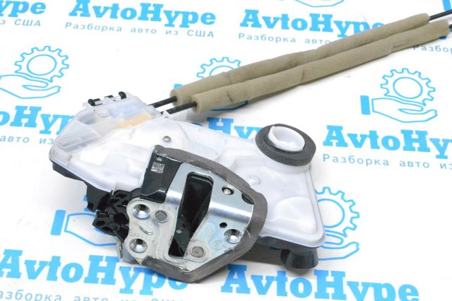 Замок двері правої передньої 6903053120 TOYOTA