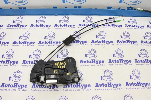 Замок водійських дверей 6904053130 TOYOTA