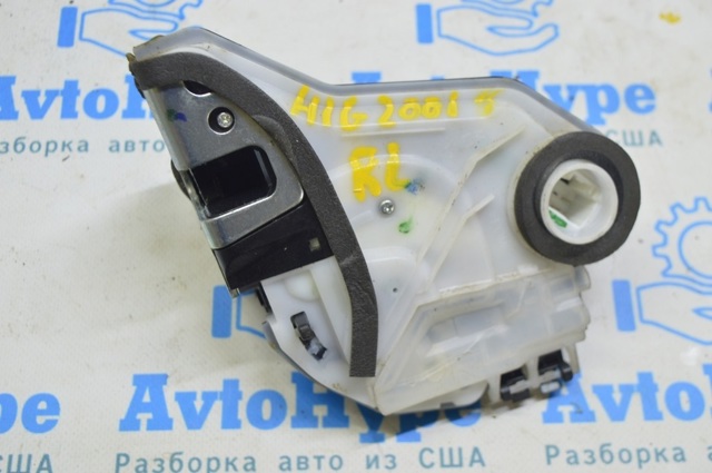 Замок задніх дверей, лівих 690600E070 TOYOTA