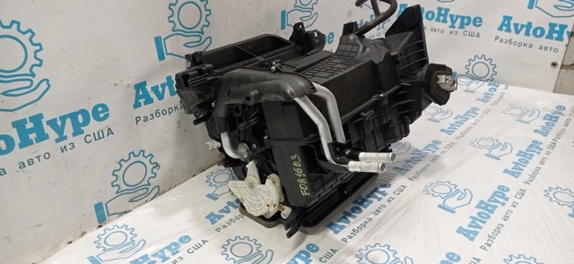 Двигун вентилятора пічки (обігрівача салону) 72223FJ001 SUBARU