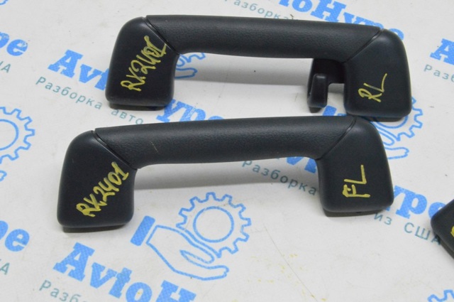 Поручні (тримачі) і гачок для одягу 7461033150C0 TOYOTA