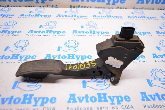 Педаль газу (акселератора) 781100C012 TOYOTA