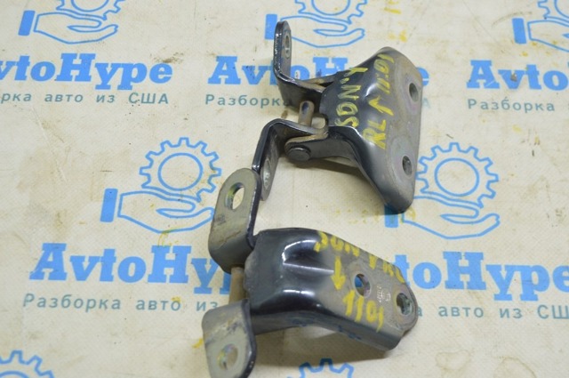Петля передніх дверей лівих 793102E000 HYUNDAI