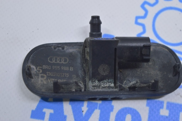 Сопло омивача лобового скла 7P5955988 VAG