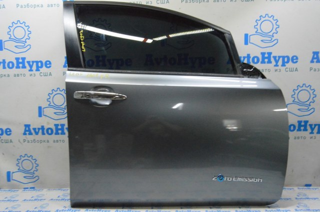 Пасажирські передні двері 801003NF1A NISSAN