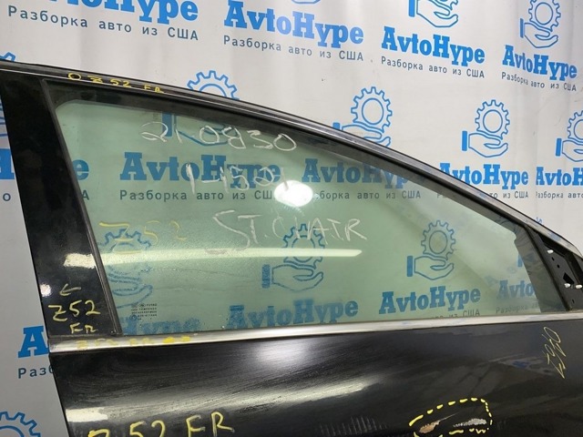 Скло передньої правої двері 803005AA0A NISSAN