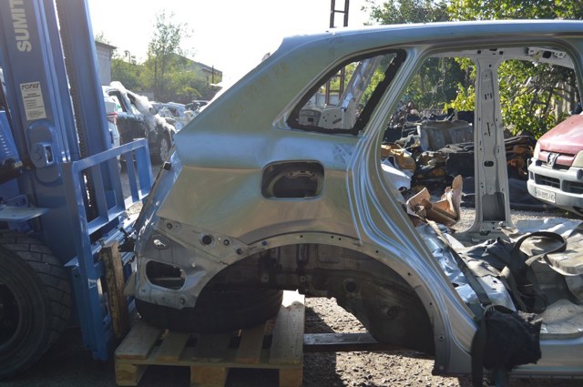 Крило заднє праве 80A809838ASTL VAG