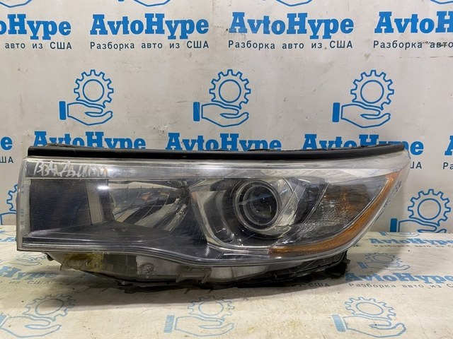 Основна фара в зборі ліва 811500E180 TOYOTA