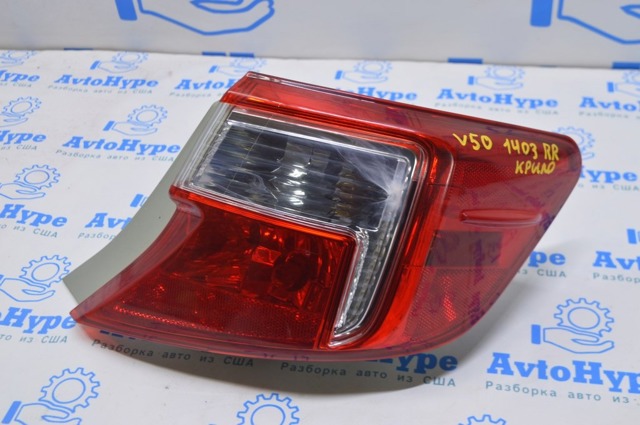 Задній правий зовнішній ліхтар 8155006470 TOYOTA