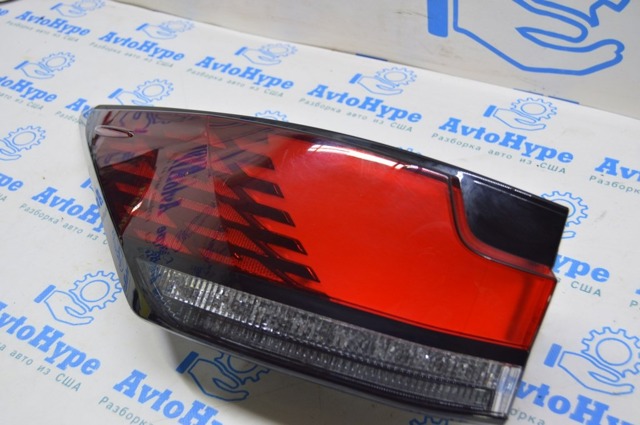 Задня ліва фара 815600E320 TOYOTA