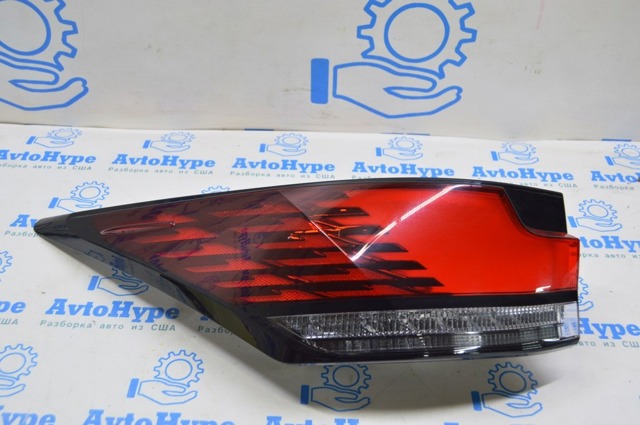 Задня ліва фара 815600E320 TOYOTA
