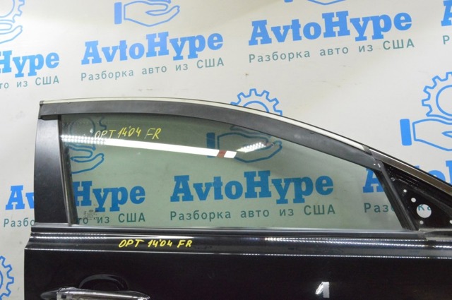 Скло передніх дверей, правою 824212T010 HYUNDAI