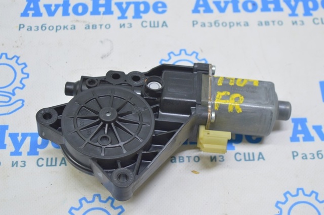 Мотор склопідйомника дверей передніх, правих 824603S001 HYUNDAI