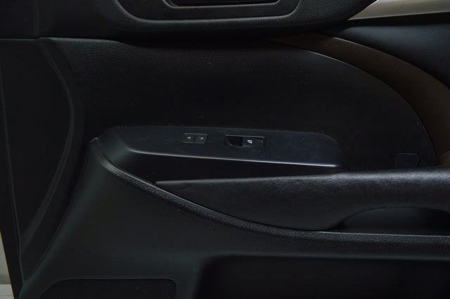 Кнопки заднього склопідіймача 848100E040 TOYOTA