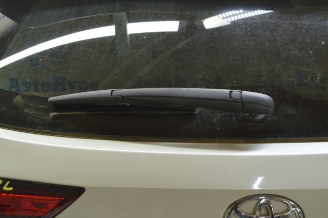 Важіль-поводок двірника заднього скла 852410E080 TOYOTA