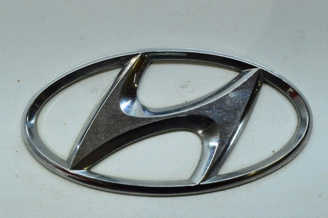 Емблема кришки багажника, фірмовий значок 86321F2000 HYUNDAI