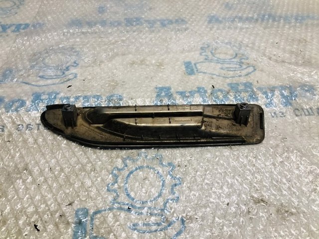 Накладка переднього правого крила 87772D4000 HYUNDAI