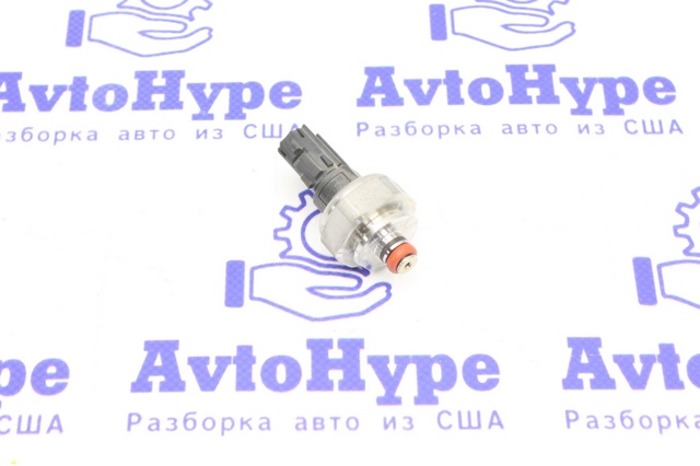 Датчик тиску палива 8945833041 TOYOTA