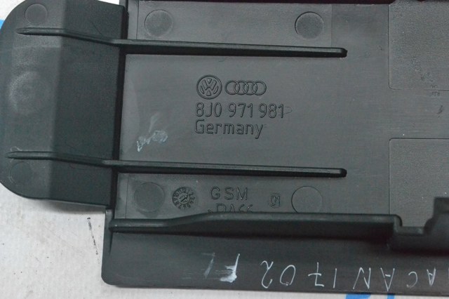 Кришка блоку запобіжників 8J0971981 PORSCHE