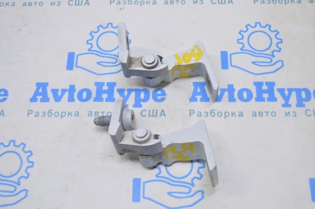 Завіса дверей задніх правих 8K0831402E VAG