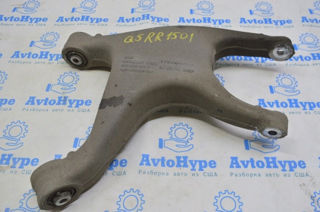 Важіль задньої підвіски нижній, правий 8R0505312F VAG