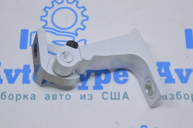 Завіса дверей передных лівих 8S0833405A VAG