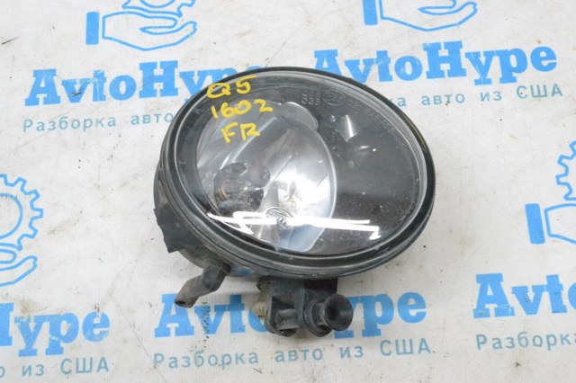 Туманка права 8T0941700B VAG