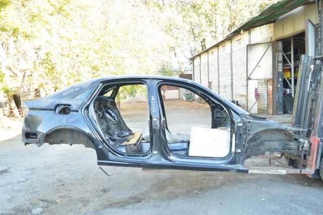 Дах кабіни в зборі 8V5817109 VAG