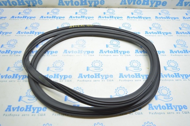 Ущільнювач дверей задніх, (на кузові) 8V5833721A VAG
