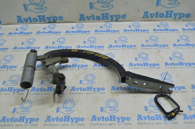 Амортизатор двері 3/5-ї задньої 8W5827665 VAG