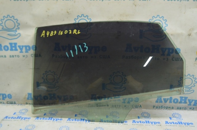Скло заднє ліве 8W5845205 VAG