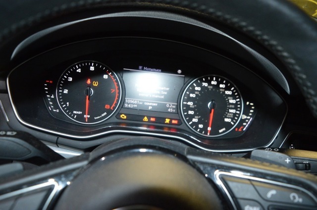 Щиток приладів (комбінація) 8W5920840A VAG