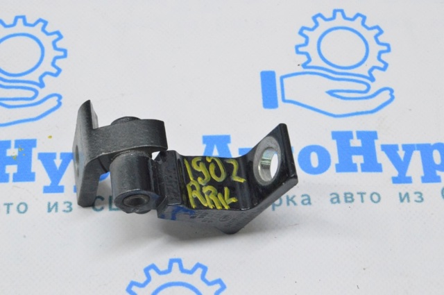 Петля задніх (навстіж) дверей, права нижня 8X4833406A VAG