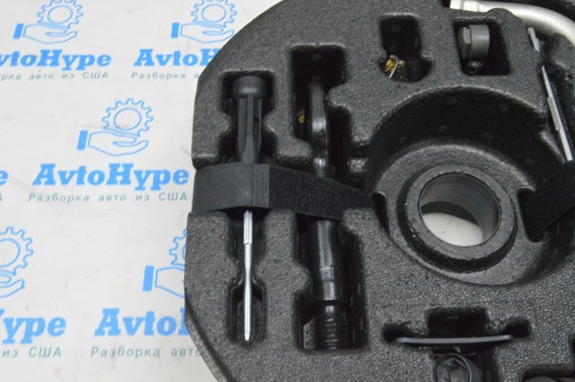 Викрутка 8Z0012255 VAG
