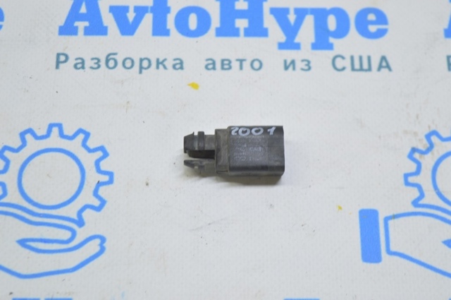 Датчик температури навколишнього середовища 8Z0820535A VAG
