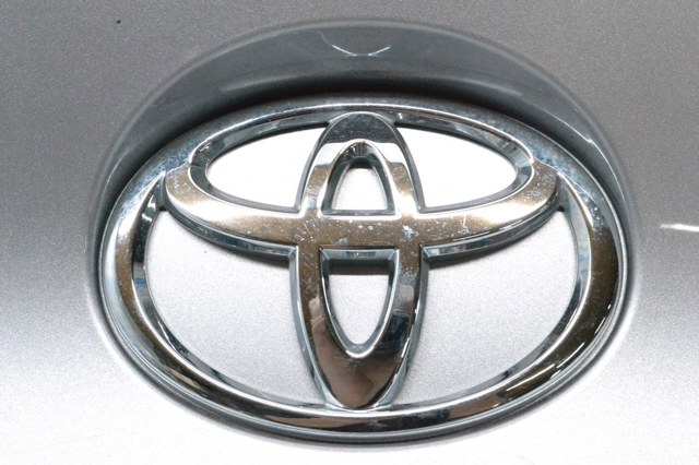 Емблема на кришку багажника, фірм.значок 9097502070 TOYOTA
