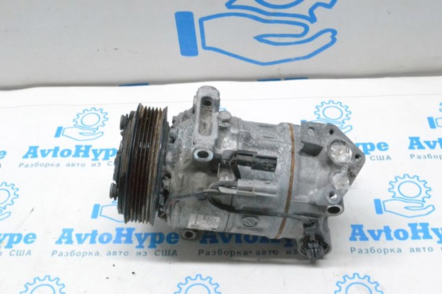 Насос кондиціонера 926006UB0A NISSAN