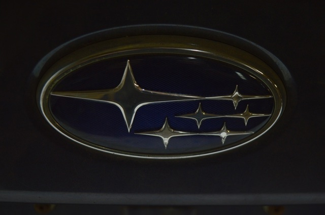 Емблема на кришку багажника, фірм.значок 93033AL040 SUBARU