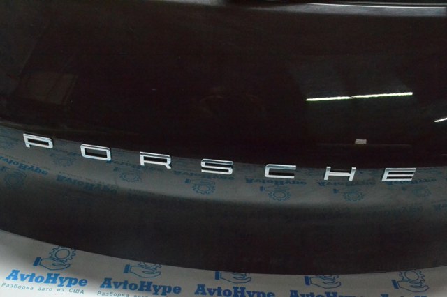 Емблема кришки багажника, фірмовий значок 95B853687 PORSCHE
