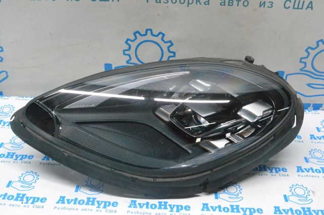 Ущільнювач фари лівої 95B941323E PORSCHE